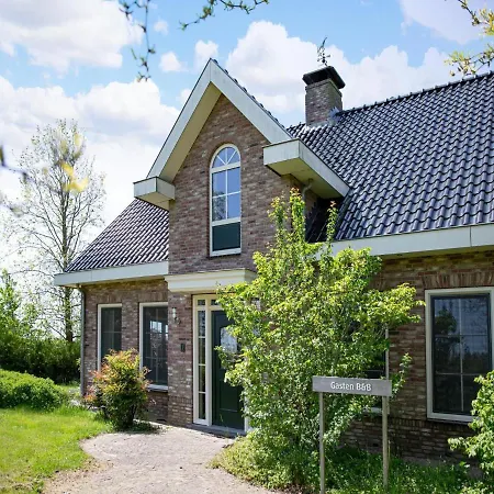 Countryside Farmhouse In With Terrace Garden Vakantiehuis Genderen