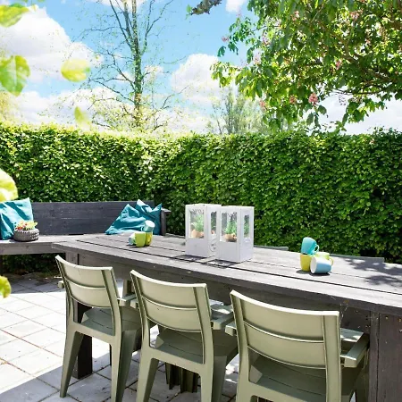 Countryside Farmhouse In With Terrace Garden Vakantiehuis Genderen